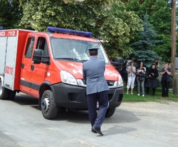 Odovzdávanie hasičskej techniky