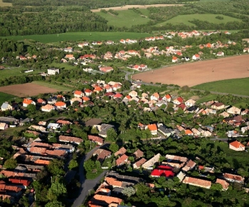 Letecké fotografie obce Príbelce